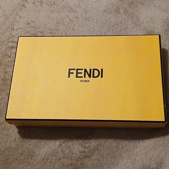 💯% Authentic FENDI Wallet - Picture 8 of 8